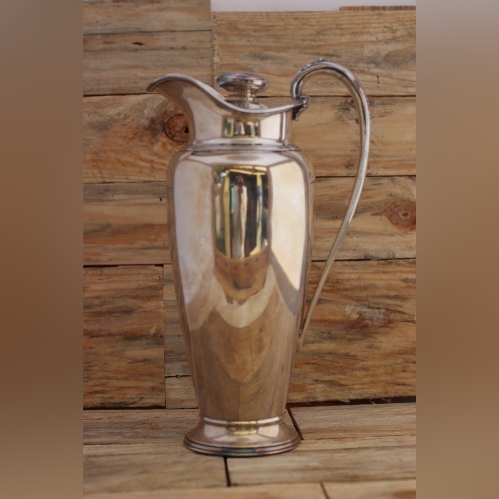 Wilcox international S.P CO pitcher